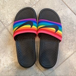 Nike Be True Slides